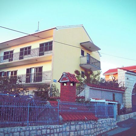 Apartments Racetin Marina Esterno foto