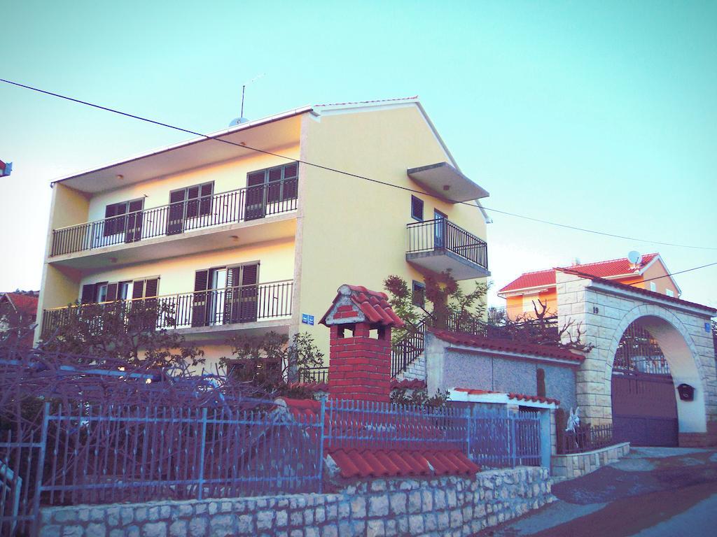 Apartments Racetin Marina Esterno foto