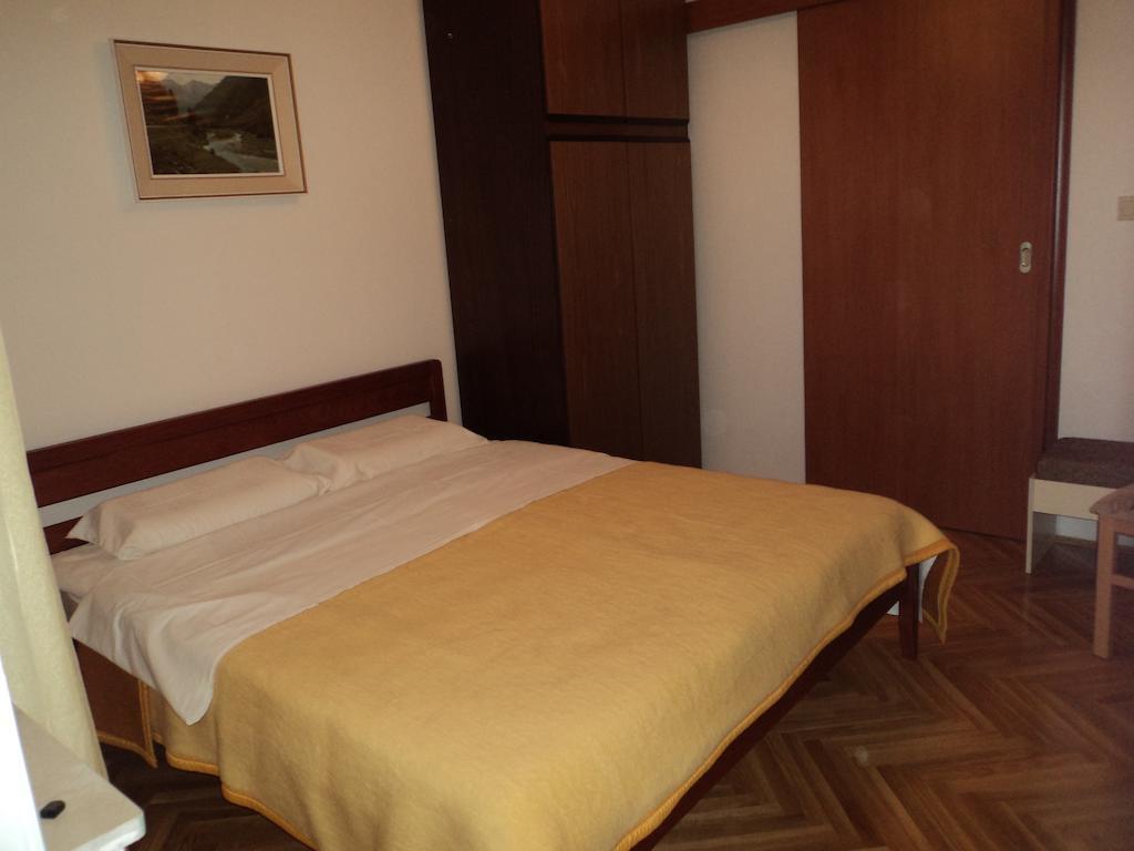 Apartments Racetin Marina Esterno foto